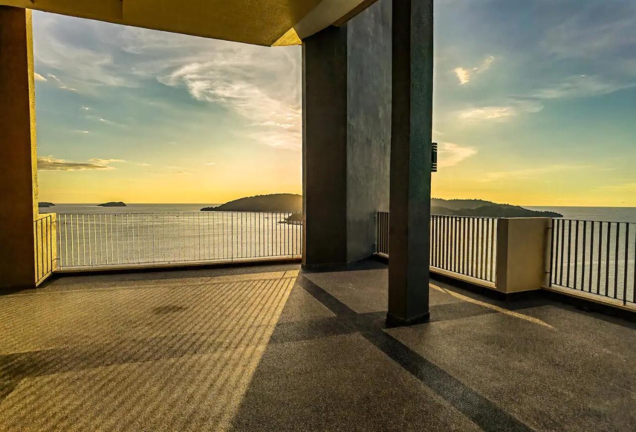 Jesselton Quay Sea View Hotell Kota Kinabalu Exteriör bild