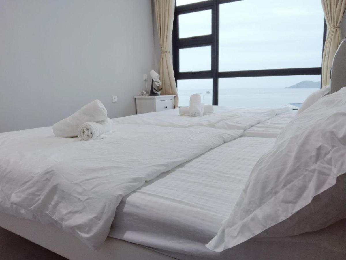 Jesselton Quay Sea View Hotell Kota Kinabalu Exteriör bild