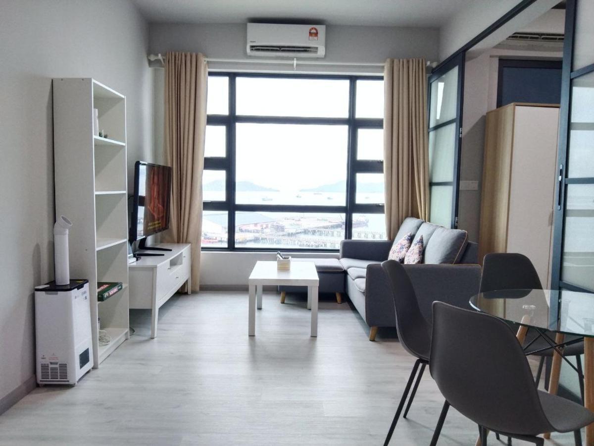 Jesselton Quay Sea View Hotell Kota Kinabalu Exteriör bild